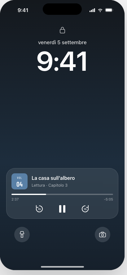 An iPhone lock screen showing Friday 5 September at 9:41, with a now-playing card for La casa sull'albero, subtitle Lettura, Capitolo 3, a progress bar at 2:37 with 5:05 remaining, and skip-back, pause and skip-forward controls.